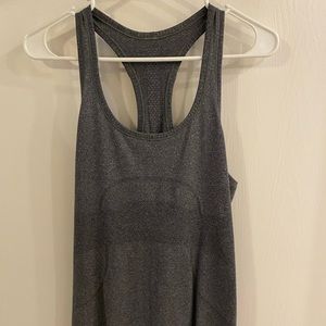 Lululemon Swiftly Tech Tank Dark Grey sz 8